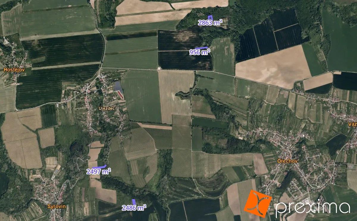 Prodej podílu 1/3 pozemku 2615 m²